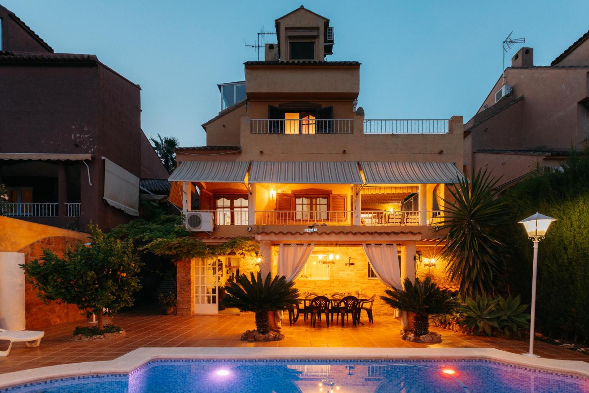 Chalet, Villa Rodeada De Naturaleza Piscina A Doce Klm De Valencia Y 7 Del Aeropuerto Zewnętrze zdjęcie