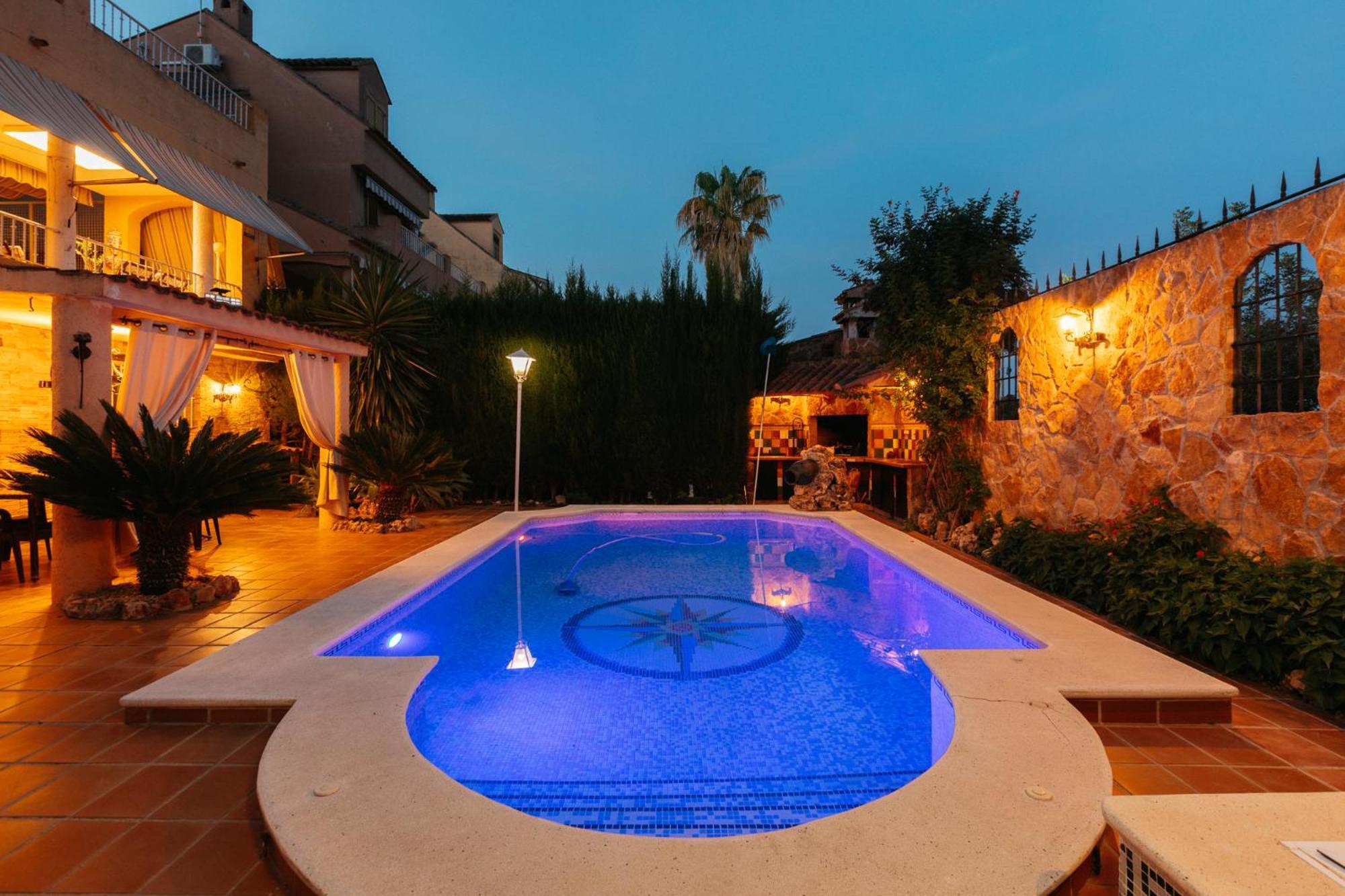 Chalet, Villa Rodeada De Naturaleza Piscina A Doce Klm De Valencia Y 7 Del Aeropuerto Zewnętrze zdjęcie