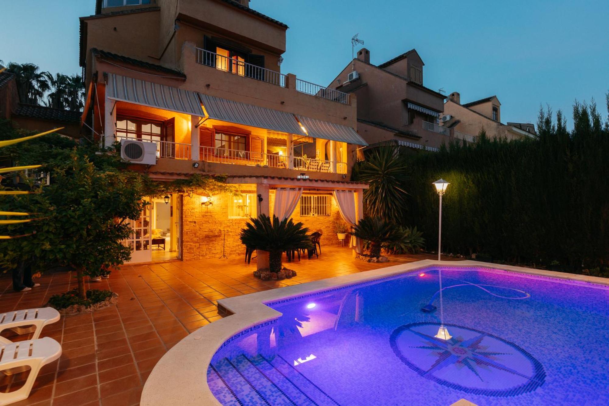 Chalet, Villa Rodeada De Naturaleza Piscina A Doce Klm De Valencia Y 7 Del Aeropuerto Zewnętrze zdjęcie