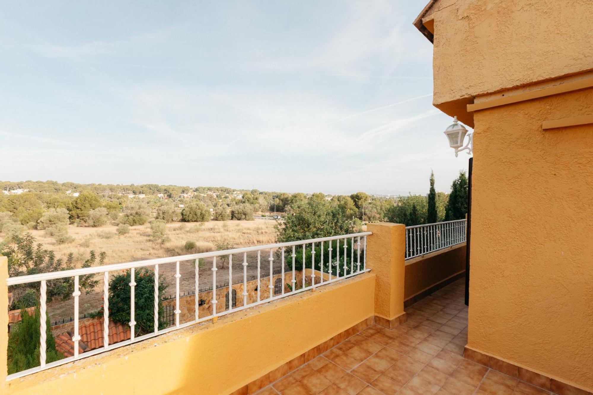 Chalet, Villa Rodeada De Naturaleza Piscina A Doce Klm De Valencia Y 7 Del Aeropuerto Zewnętrze zdjęcie